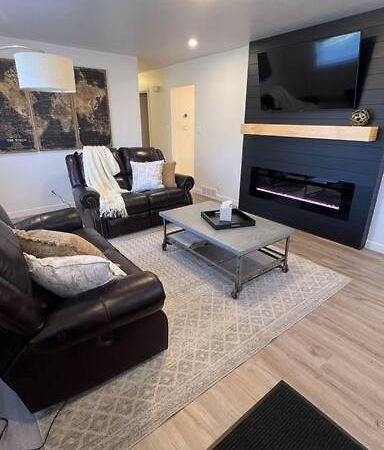 Villa Red Brick Retreat Blackfoot Esterno foto