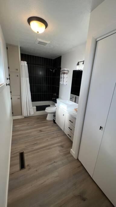 Villa Red Brick Retreat Blackfoot Esterno foto